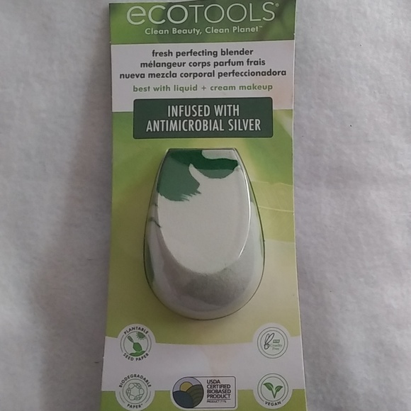 Bundle of Makeup Sponges & Brushes - All New - Picture 2 of 6